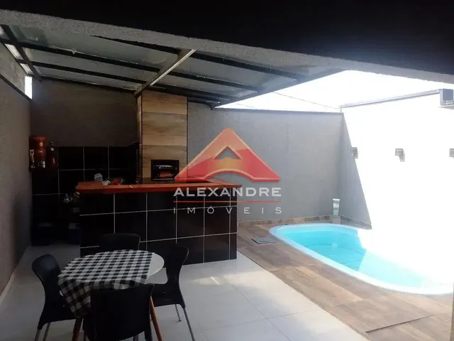 Casa com 140m² 2 quartos e 2 banheiros, à venda, no bairro Condomínio Vila Patrícia em São José Dos Campos