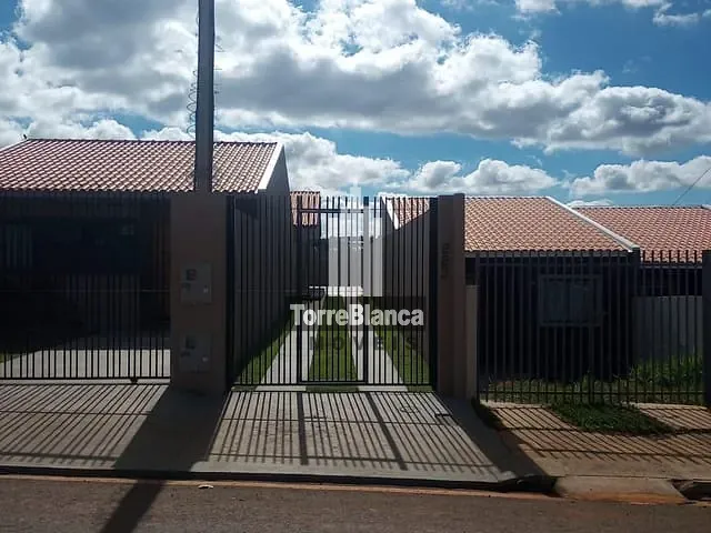 Casa 3 quartos e 1 banheiro, à venda, no bairro Cará-cará em Ponta Grossa