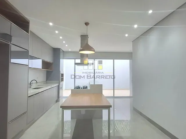 Casa com 263m² 3 quartos e 4 banheiros, à venda, no bairro Residencial Portal do Lago em Sumaré