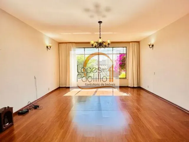 Casa com 270m² 3 quartos e 1 banheiro, para alugar, no bairro Centro em Atibaia