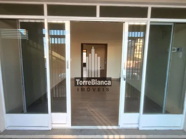 Casa com 161m² 3 quartos e 2 banheiros, para alugar, no bairro Oficinas em Ponta Grossa