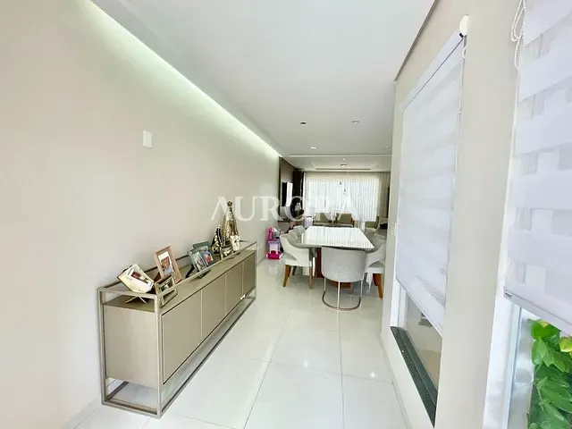 Casa com 295m² 3 quartos e 4 banheiros, à venda, no bairro Parque Residencial Granville em Londrina