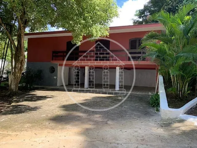Casa com 2536m² 3 quartos e 3 banheiros, à venda, no bairro Jardim Shangrilá (Zona Sul) em São Paulo