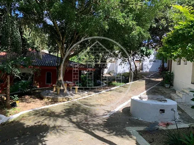 Casa com 2536m² 3 quartos e 3 banheiros, à venda, no bairro Jardim Shangrilá (Zona Sul) em São Paulo