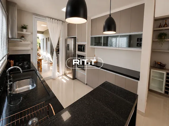 Casa com 165m² 3 quartos e 4 banheiros, à venda, no bairro Pinheiro em Valinhos