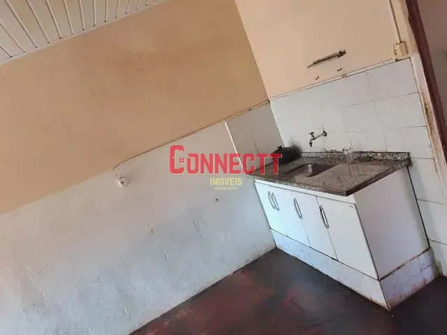 Casa com 200m² 2 quartos e 3 banheiros, à venda, no bairro Geraldo Correia de Carvalho em Ribeirão Preto