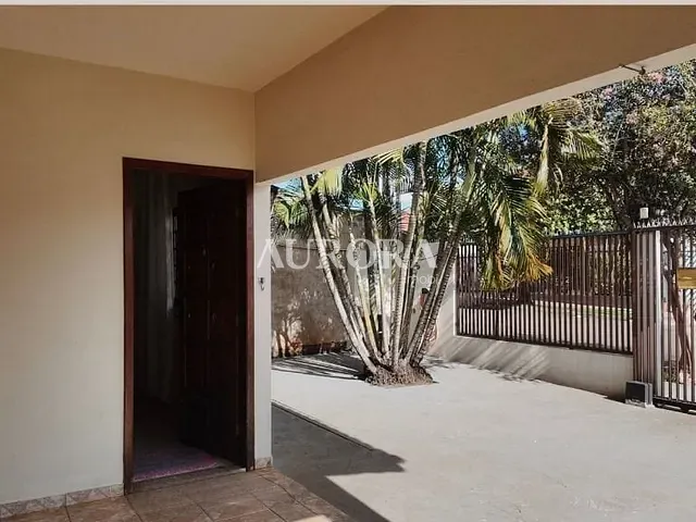 Casa com 250m² 2 quartos e 1 banheiro, à venda, no bairro Indusville em Londrina