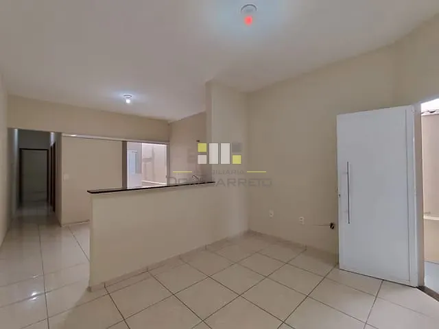 Casa 2 quartos e 1 banheiro, para alugar, no bairro Jardim dos Ipês em Sumaré