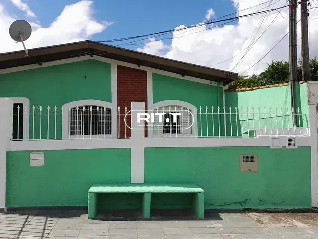 Casa com 300m² 3 quartos e 2 banheiros, à venda, no bairro Jardim Nova Europa em Campinas
