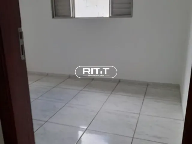 Casa com 300m² 3 quartos e 2 banheiros, à venda, no bairro Jardim Nova Europa em Campinas