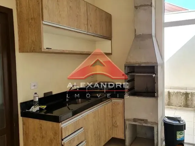 Casa com 132m² 3 quartos e 2 banheiros, à venda, no bairro Jardim Rodolfo em São José Dos Campos