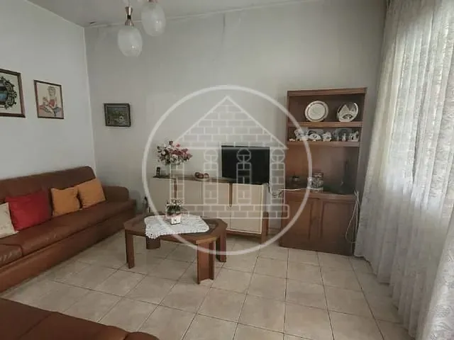 Casa com 300m² 2 quartos e 1 banheiro, à venda, no bairro Jardim Marajoara em São Paulo