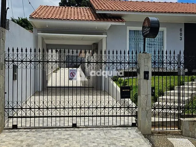 Casa com 462m² 3 quartos e 5 banheiros, à venda, no bairro Centro em Ponta Grossa