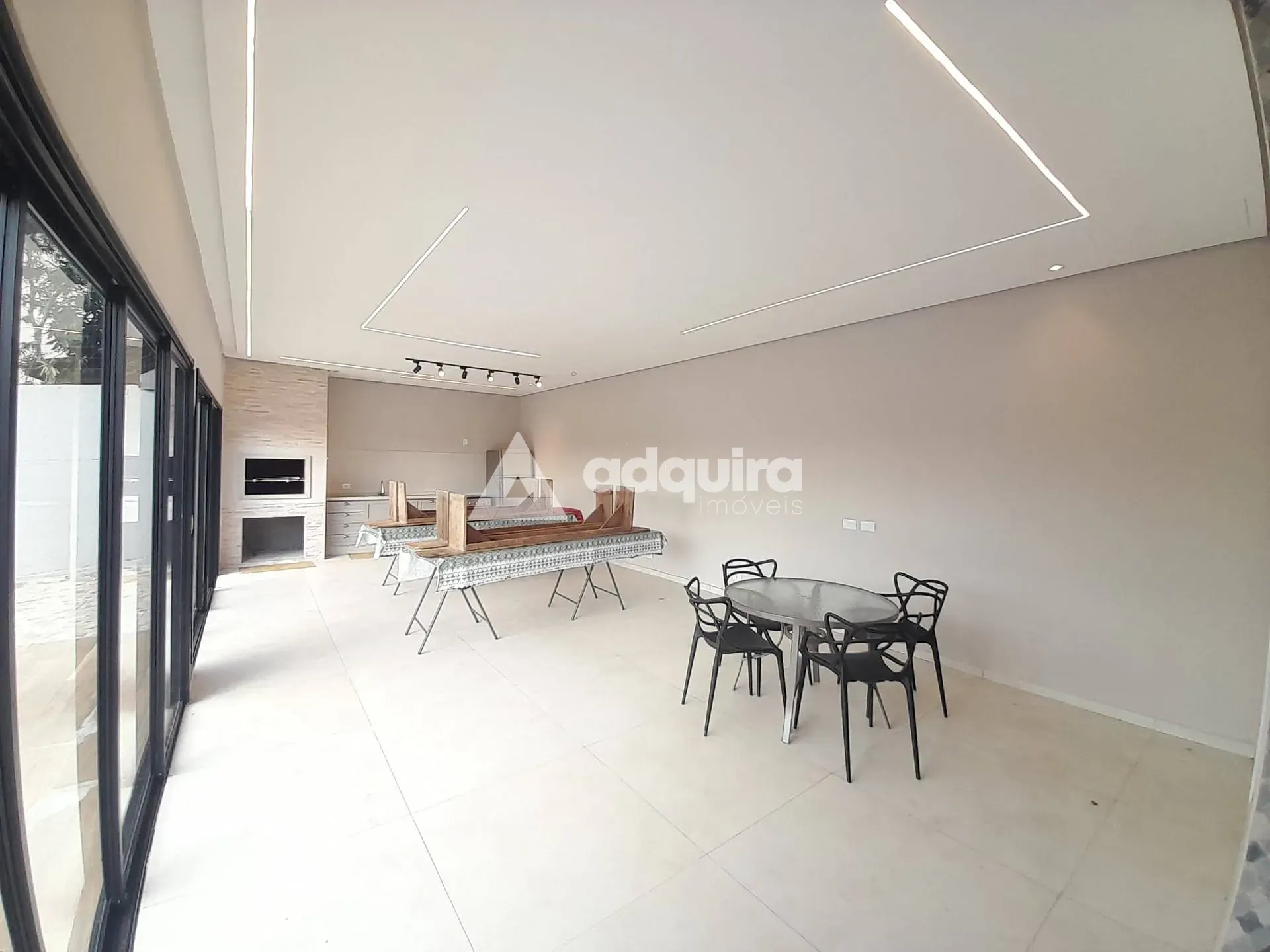 Casa, 3 quartos, 245 m² - Foto 34