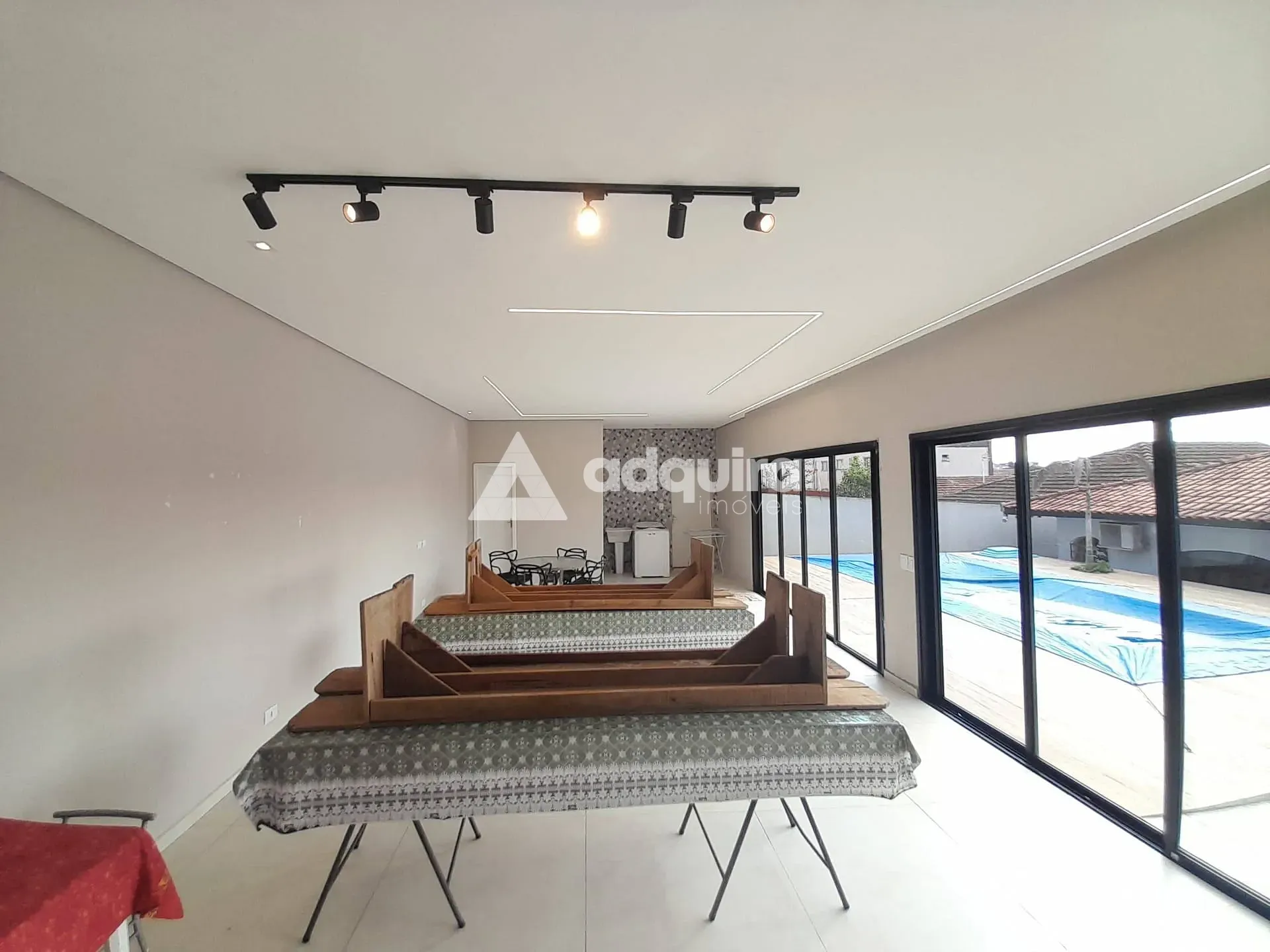Casa, 3 quartos, 245 m² - Foto 31