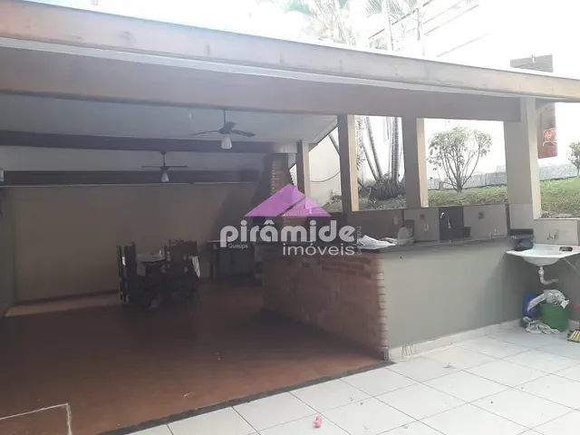 Casa com 410m² 3 quartos e 3 banheiros, à venda, no bairro Jardim Esplanada em São José dos Campos