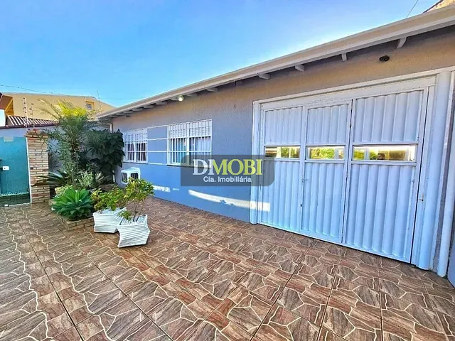 Casa com 300m² 3 quartos e 2 banheiros, à venda, no bairro Cruzeiro em Gravataí