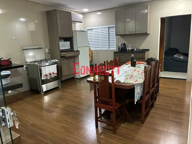 Casa com 250m² 3 quartos e 2 banheiros, à venda, no bairro Parque dos Lagos em Ribeirão Preto