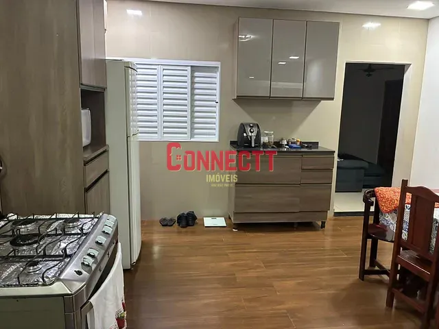 Casa com 250m² 3 quartos e 2 banheiros, à venda, no bairro Parque dos Lagos em Ribeirão Preto