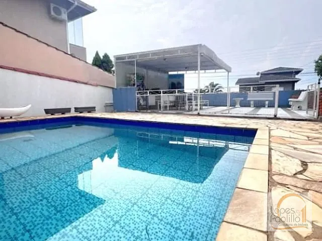 Casa com 360m² 4 quartos e 2 banheiros, à venda, no bairro Jardim dos Pinheiros em Atibaia