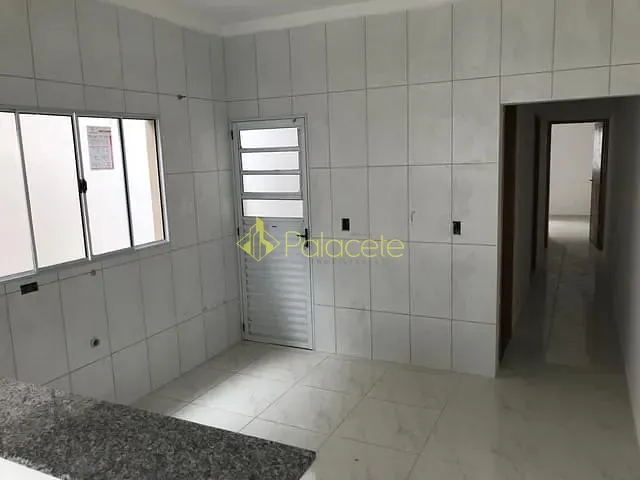 Casa com 125m² 2 quartos e 1 banheiro, à venda, no bairro Residencial Pasin em Pindamonhangaba
