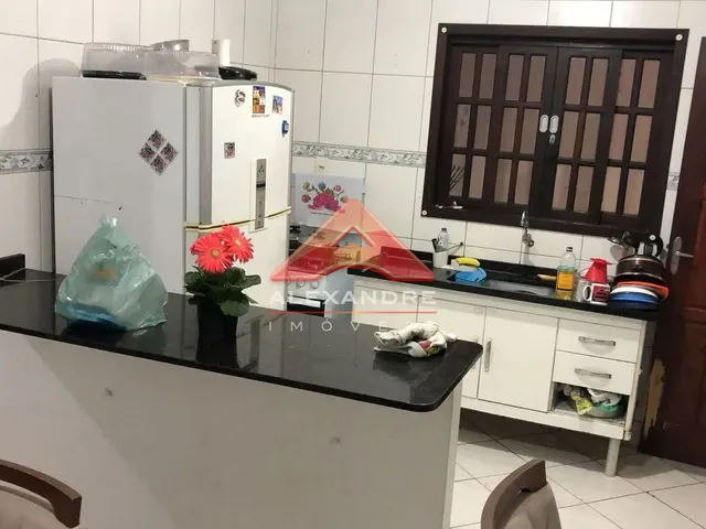 Casa com 225m² 3 quartos e 1 banheiro, à venda, no bairro Residencial Armando Moreira Righi em São José Dos Campos
