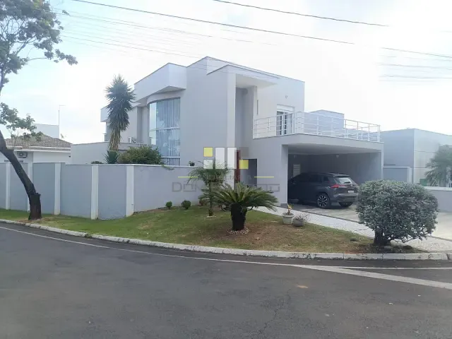 Casa 5 quartos e 4 banheiros, para alugar, no bairro Jardim Macarenko em Sumaré