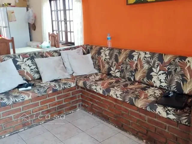 Casa com 270m² 3 quartos e 1 banheiro, à venda, no bairro Massaguaçu em Caraguatatuba