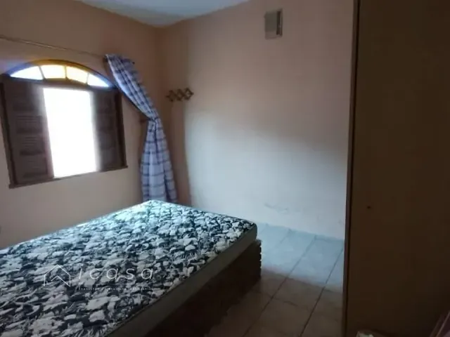 Casa com 270m² 3 quartos e 1 banheiro, à venda, no bairro Massaguaçu em Caraguatatuba