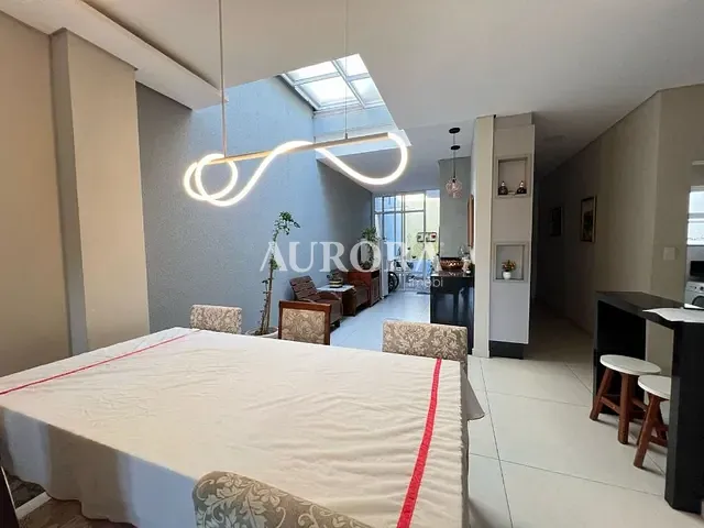 Casa com 191m² 4 quartos e 4 banheiros, à venda, no bairro Palhano 2 em Londrina