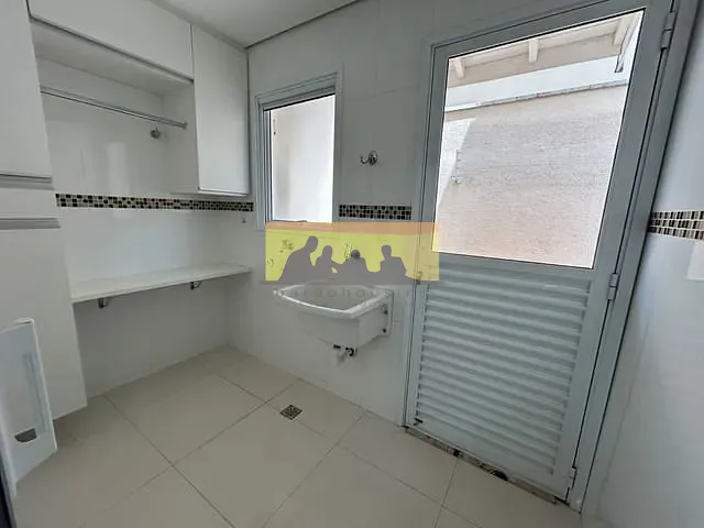Casa com 557m² 4 quartos e 6 banheiros, à venda, no bairro Vila Hollândia em Campinas