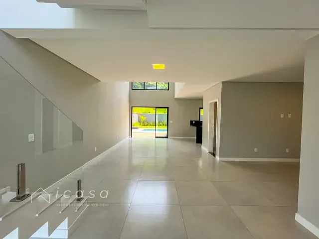 Casa com 360m² 3 quartos e 4 banheiros, à venda, no bairro Loteamento Verana em São José dos Campos