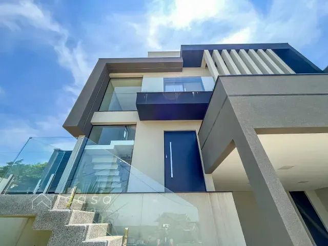 Casa com 360m² 3 quartos e 4 banheiros, à venda, no bairro Loteamento Verana em São José dos Campos