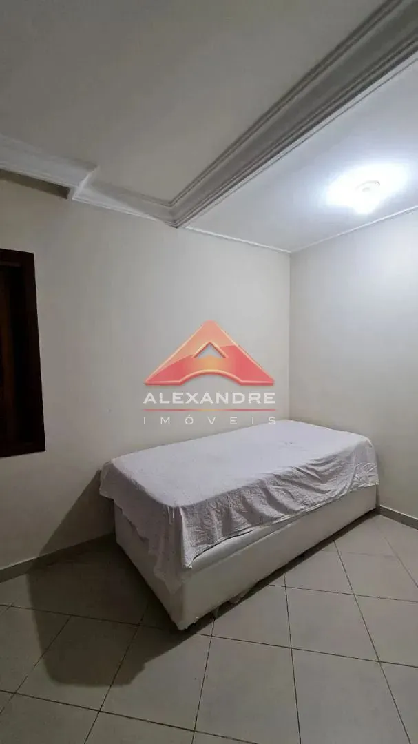 Casa, 3 quartos, 252 m² - Foto 16