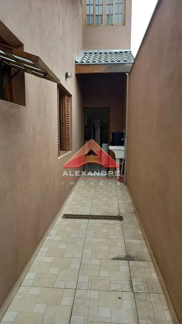 Casa, 3 quartos, 252 m² - Foto 9