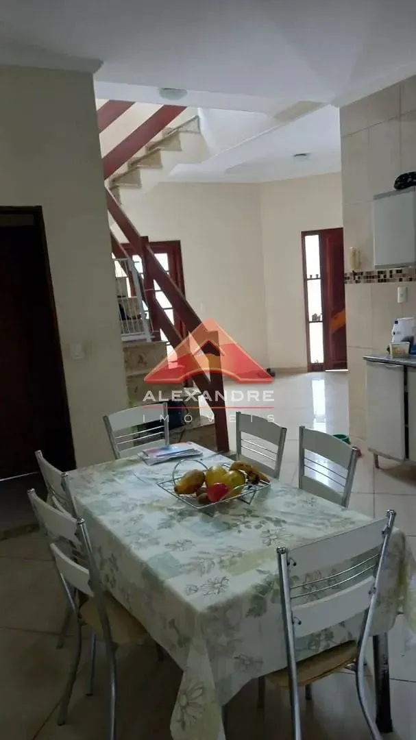 Casa, 3 quartos, 252 m² - Foto 11