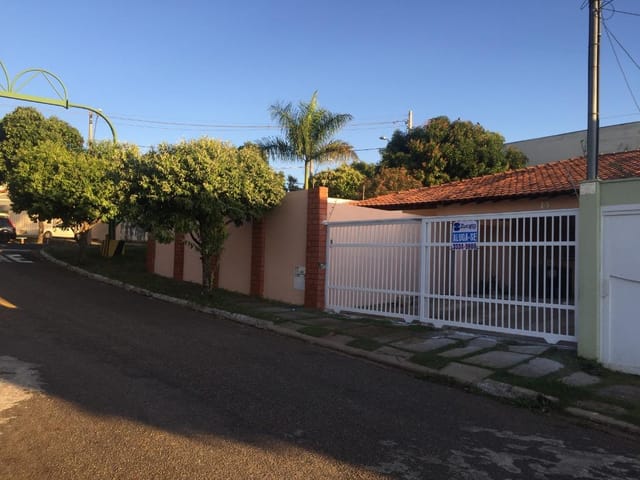 Foto do Casa - Casa à venda e locação 3 Quartos, 1 Suite, 4 Vagas, 300M², Boa Vista, Uberaba - MG | ZUCATO IMOBILIARIA LTDA