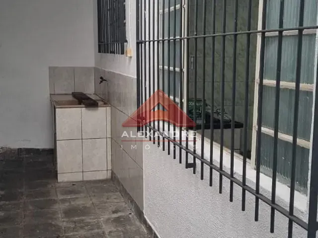 Casa com 137m² 2 quartos e 1 banheiro, à venda, no bairro Jardim Ismênia em São José dos Campos