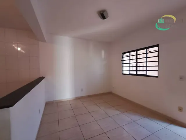 Casa com 150m² 2 quartos e 1 banheiro, para alugar, no bairro Parque Via Norte em Campinas