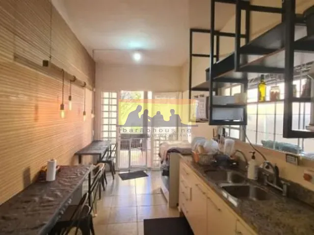 Casa com 490m² 3 quartos e 5 banheiros, à venda ou para alugar, no bairro Parque das Universidades em Campinas