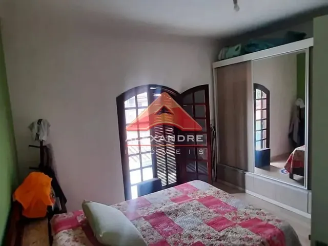 Casa com 162m² 3 quartos e 2 banheiros, à venda, no bairro Vila Ester em São José Dos Campos