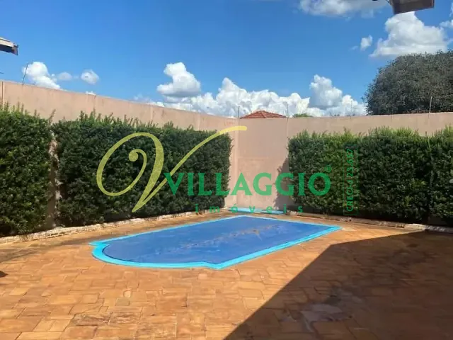 Casa com 960m² 3 quartos e 4 banheiros, à venda, no bairro Vila Ercília em São José do Rio Preto