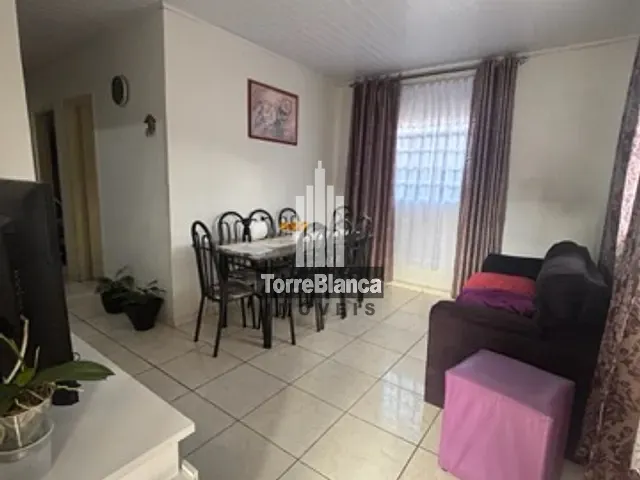 Casa com 197m² 3 quartos e 1 banheiro, à venda, no bairro Colônia Dona Luíza em Ponta Grossa