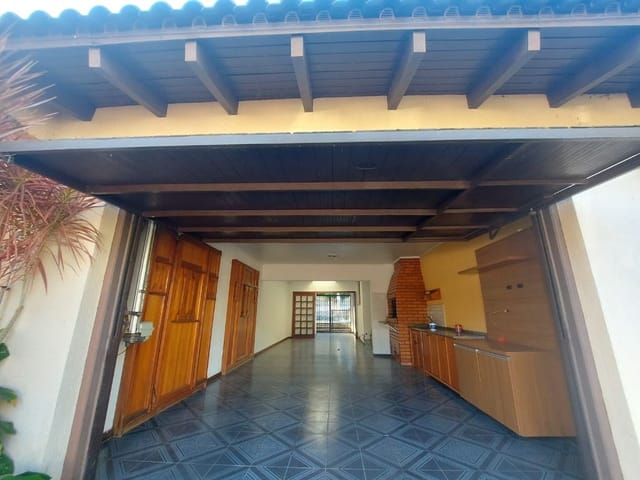 Foto do Casa - Casa com 3 dormitórios para alugar, 179 m² por R$ 4.125,00/mês - Centro - Gravataí/RS | Dimobi Cia Imobiliária
