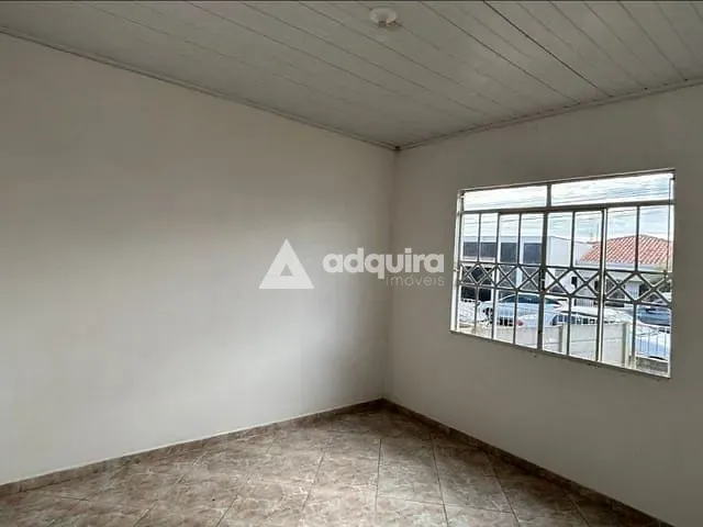Casa com 462m² 3 quartos e 1 banheiro, à venda, no bairro Orfãs em Ponta Grossa
