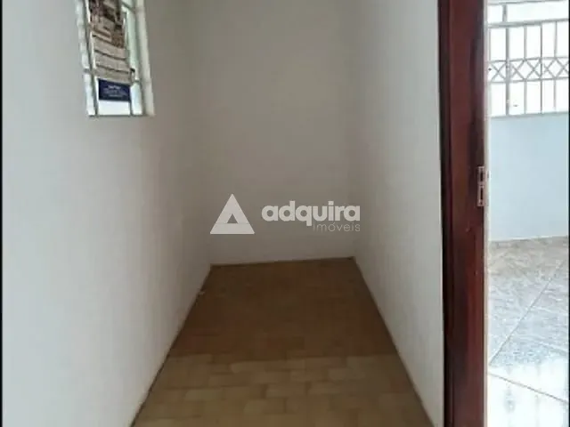 Casa com 462m² 3 quartos e 1 banheiro, à venda, no bairro Orfãs em Ponta Grossa