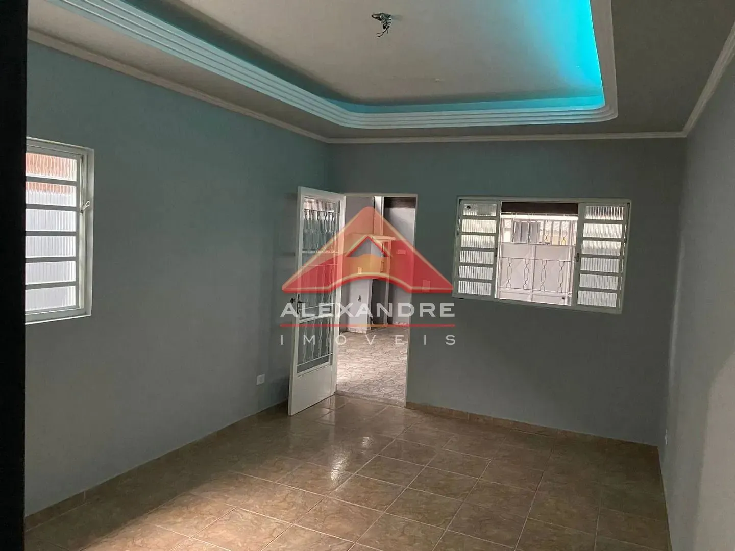 Casa, 1 quarto, 61 m² - Foto 2