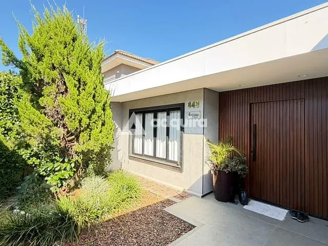 Casa com 402m² 4 quartos e 4 banheiros, à venda, no bairro Orfãs em Ponta Grossa