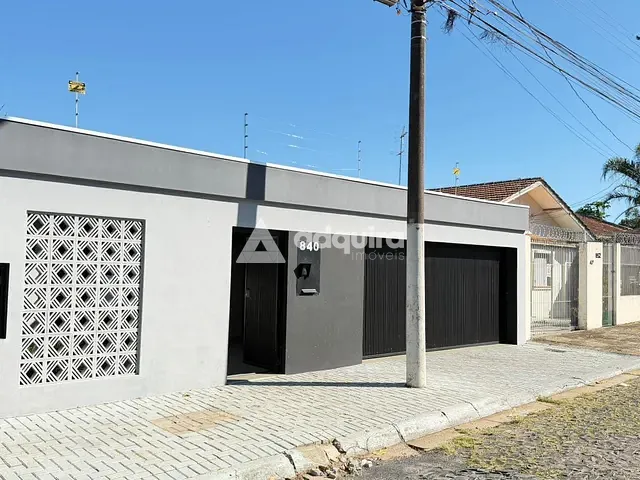 Casa com 402m² 4 quartos e 4 banheiros, à venda, no bairro Orfãs em Ponta Grossa