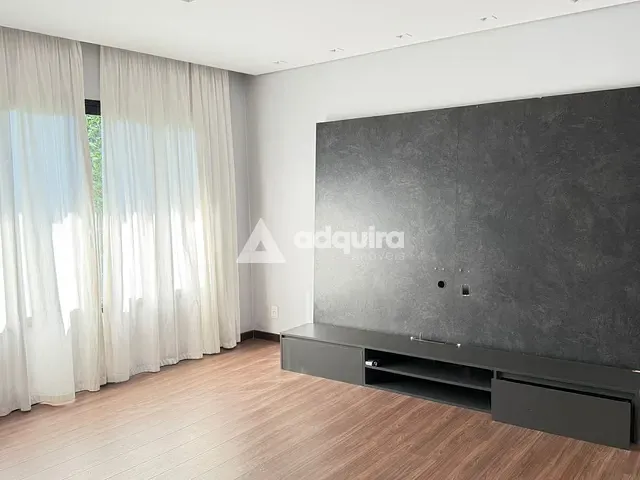 Casa com 402m² 4 quartos e 4 banheiros, à venda, no bairro Orfãs em Ponta Grossa